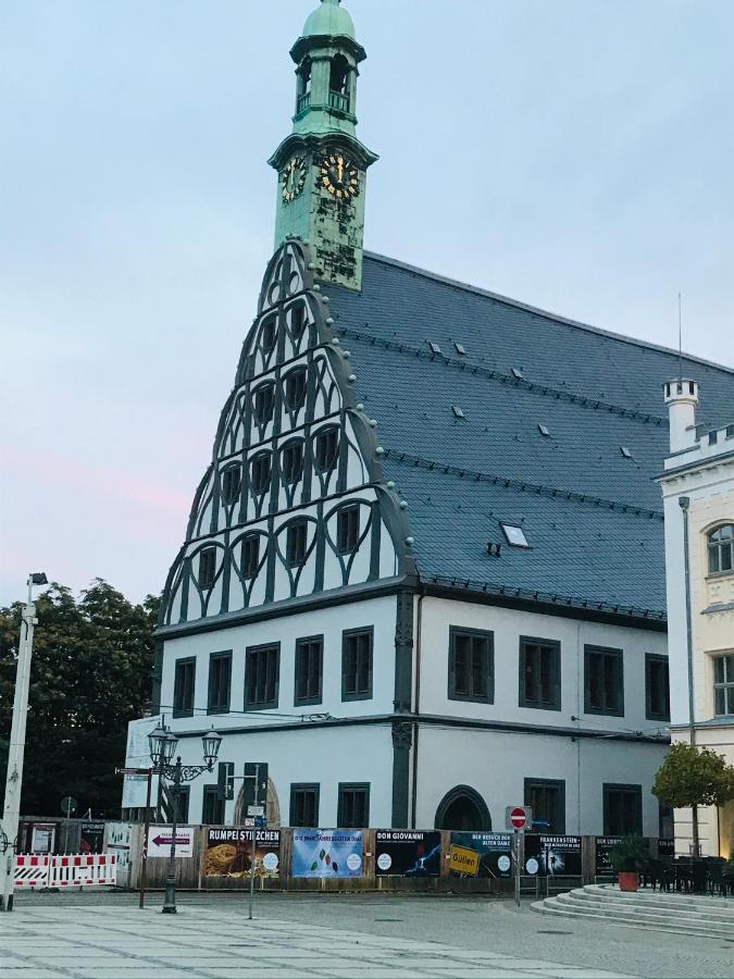 Lichtdurchflutete schicke Ferienwohnung in Zwickau Exterior foto